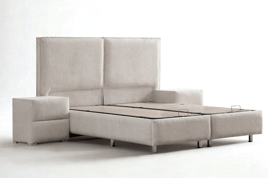 Lit coffre Maya blanc cassé en chenille, meuble de chambre avec espace de rangement, style moderne et confortable.