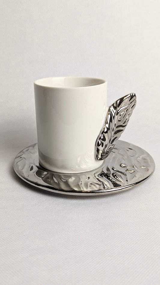 6 tasses à café en forme de feuilles de la marque HomeDeLuxe, design élégant avec motifs de feuilles en porcelaine.