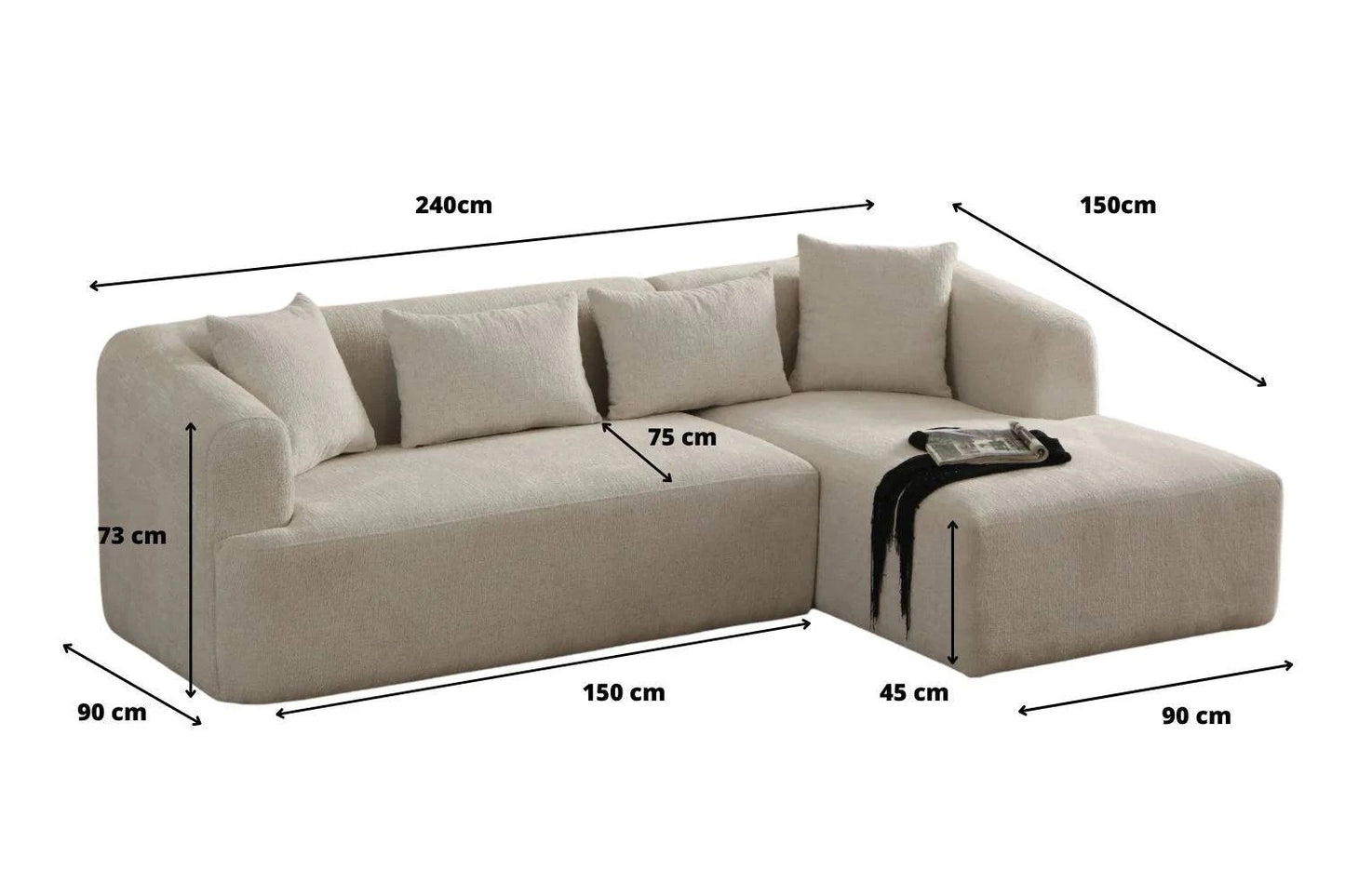 Canapé d'angle Ela Velours beige de HomeDeLuxe, vue de face avec coussins rembourrés et accoudoirs élégants.