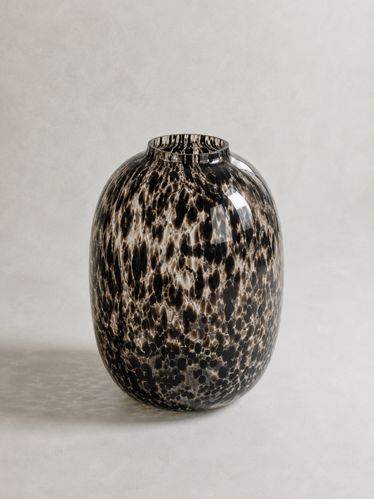 Vase noir design