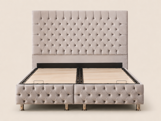 Lit coffre LAGOS gris en velours capitonné, avec design élégant et tissu doux, idéal pour chambre moderne.