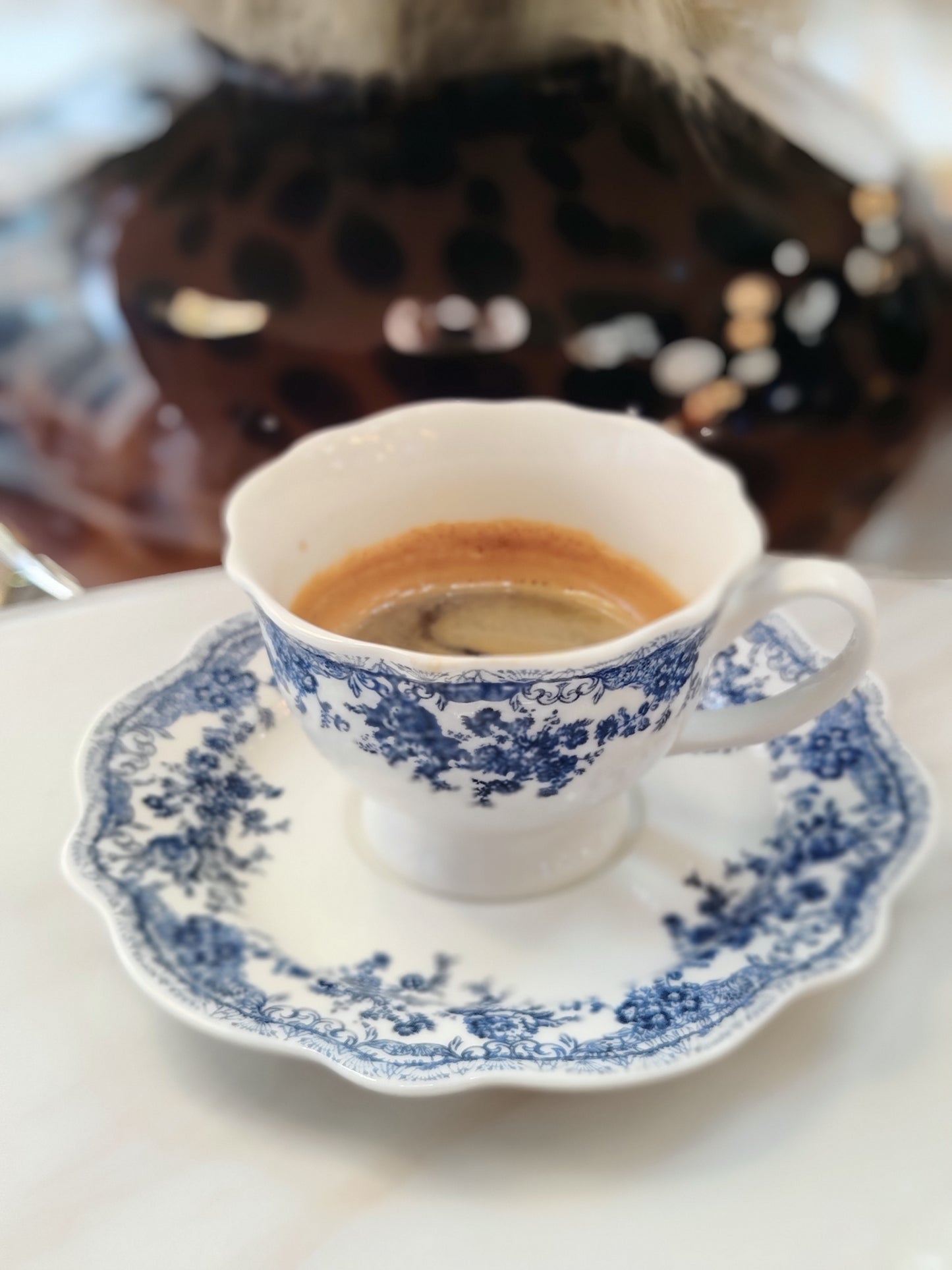 6 petites tasses à café vintage