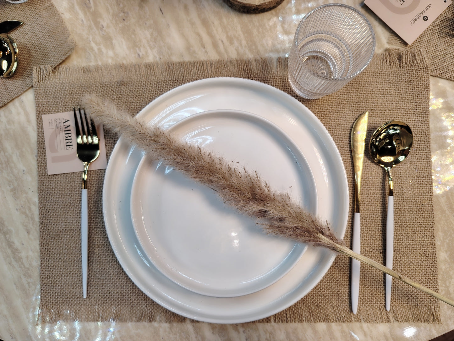 Service assiettes blanches