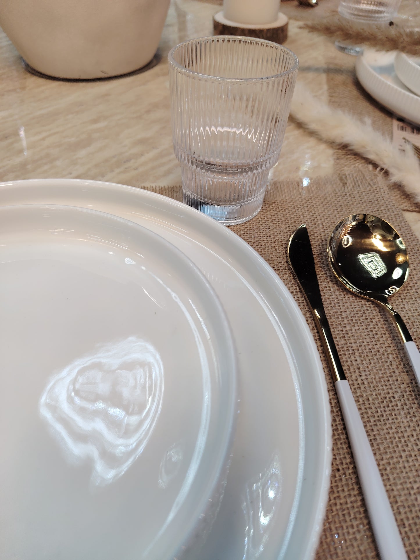 Service assiettes blanches