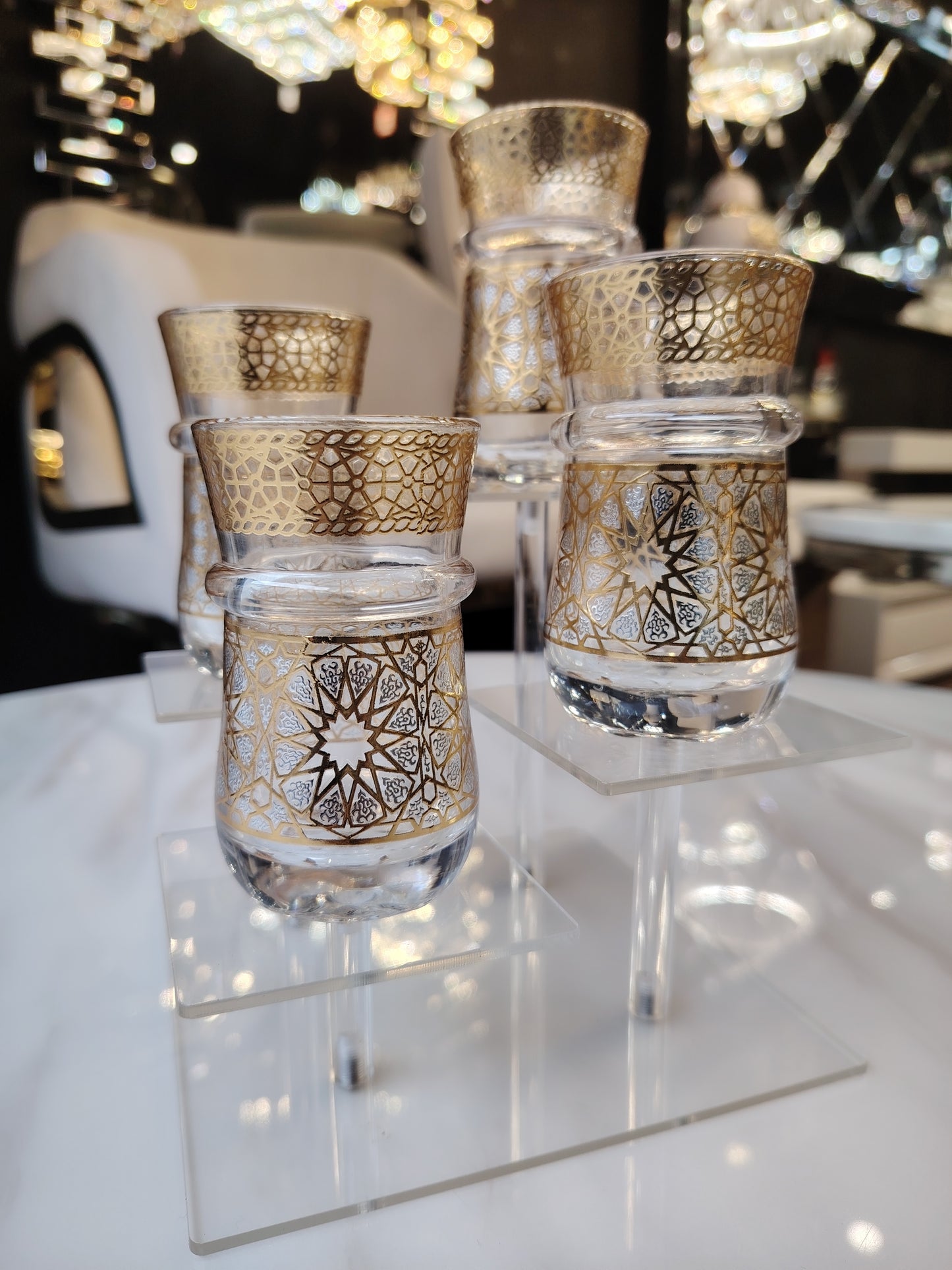 12 petits verres à thé