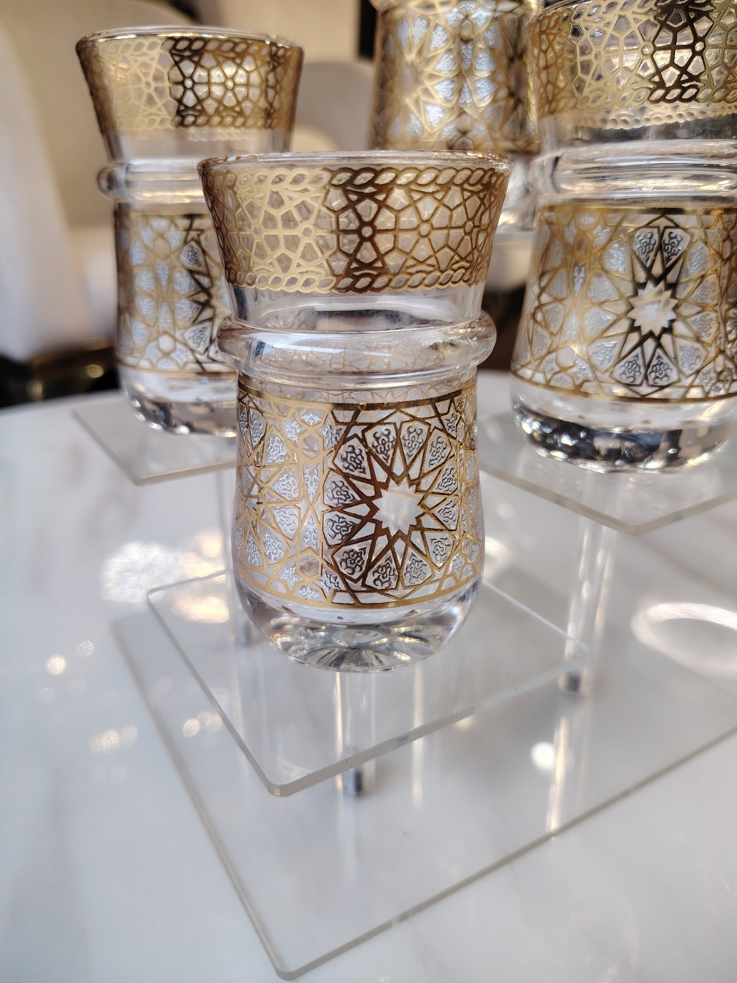 12 petits verres à thé