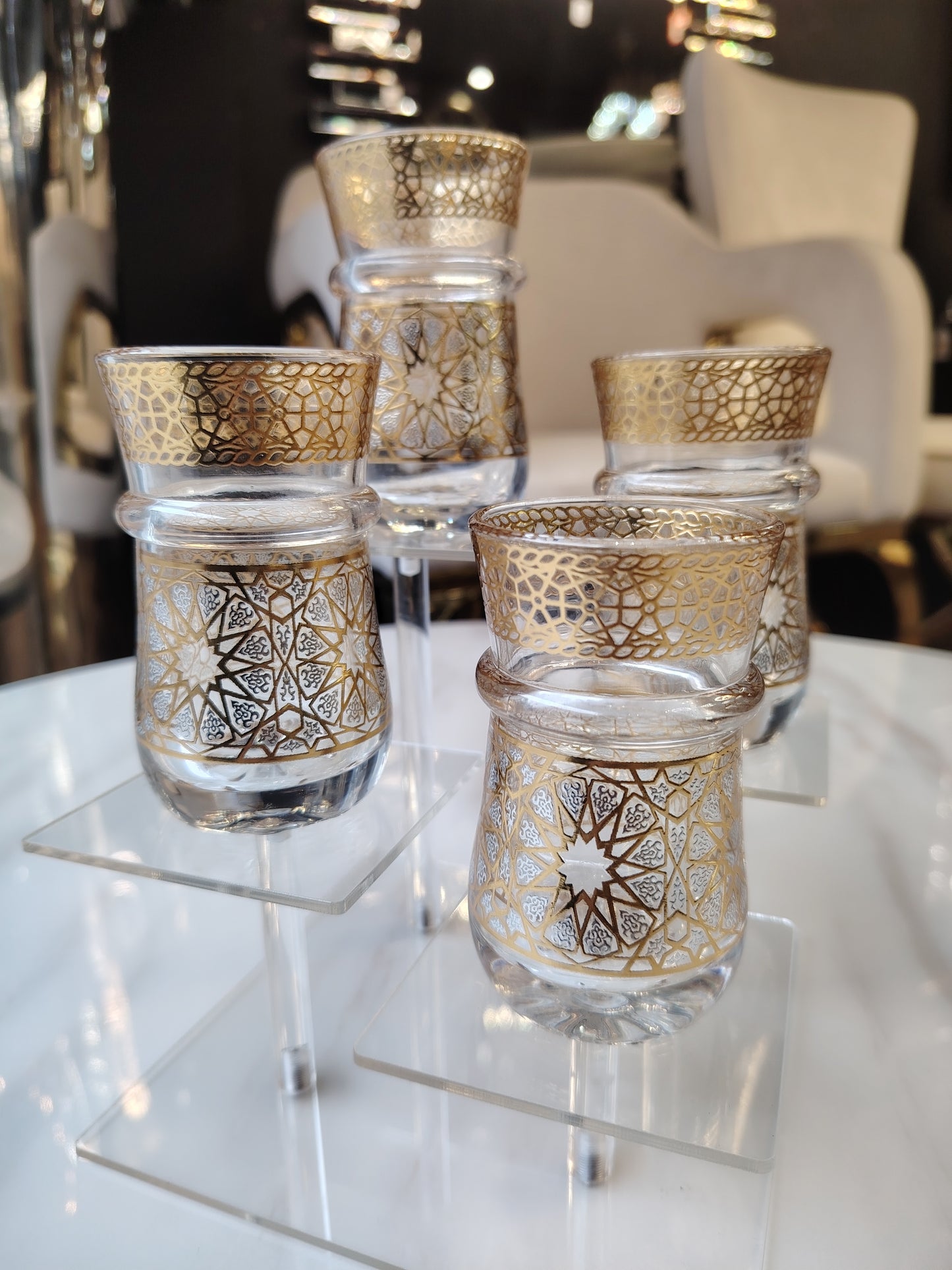 12 petits verres à thé