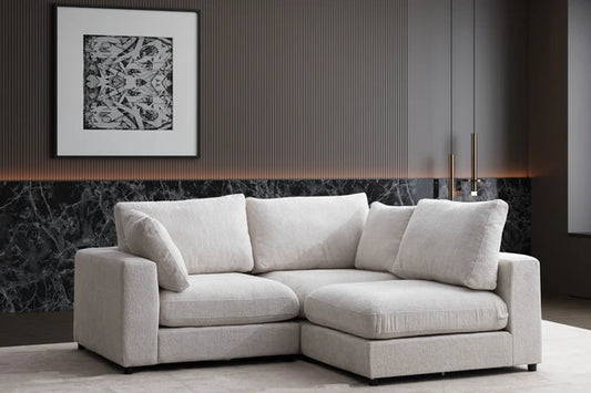 Canapé modulable Julia en chenille avec 3 places et pouf, couleur neutre, design moderne, tissu confortable, marque HomeDeLuxe