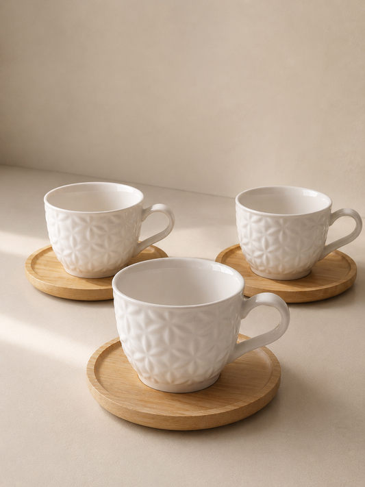 Ensemble de six tasses à café en bois HomeDeLuxe, design naturel avec poignées ergonomiques, parfait pour le service du café.