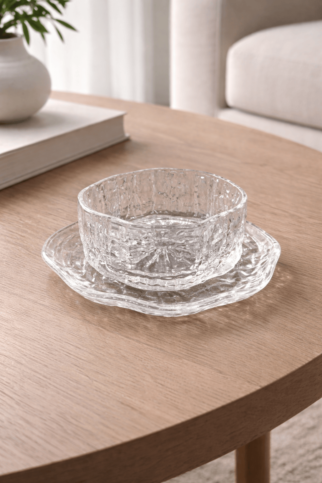 Ensemble élégant de six coupes avec leurs soucoupes assorties - Home de Luxe France 