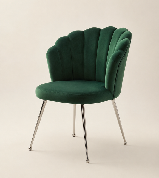 Chaise Coquille verte sapin de marque HomeDeLuxe, design moderne et élégante avec une assise confortable en plastique.