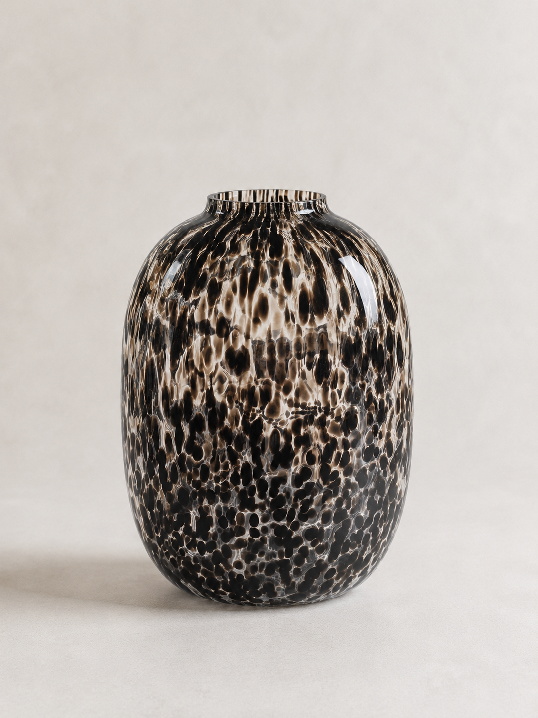 Vase noir design