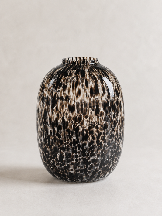 Vase noir design