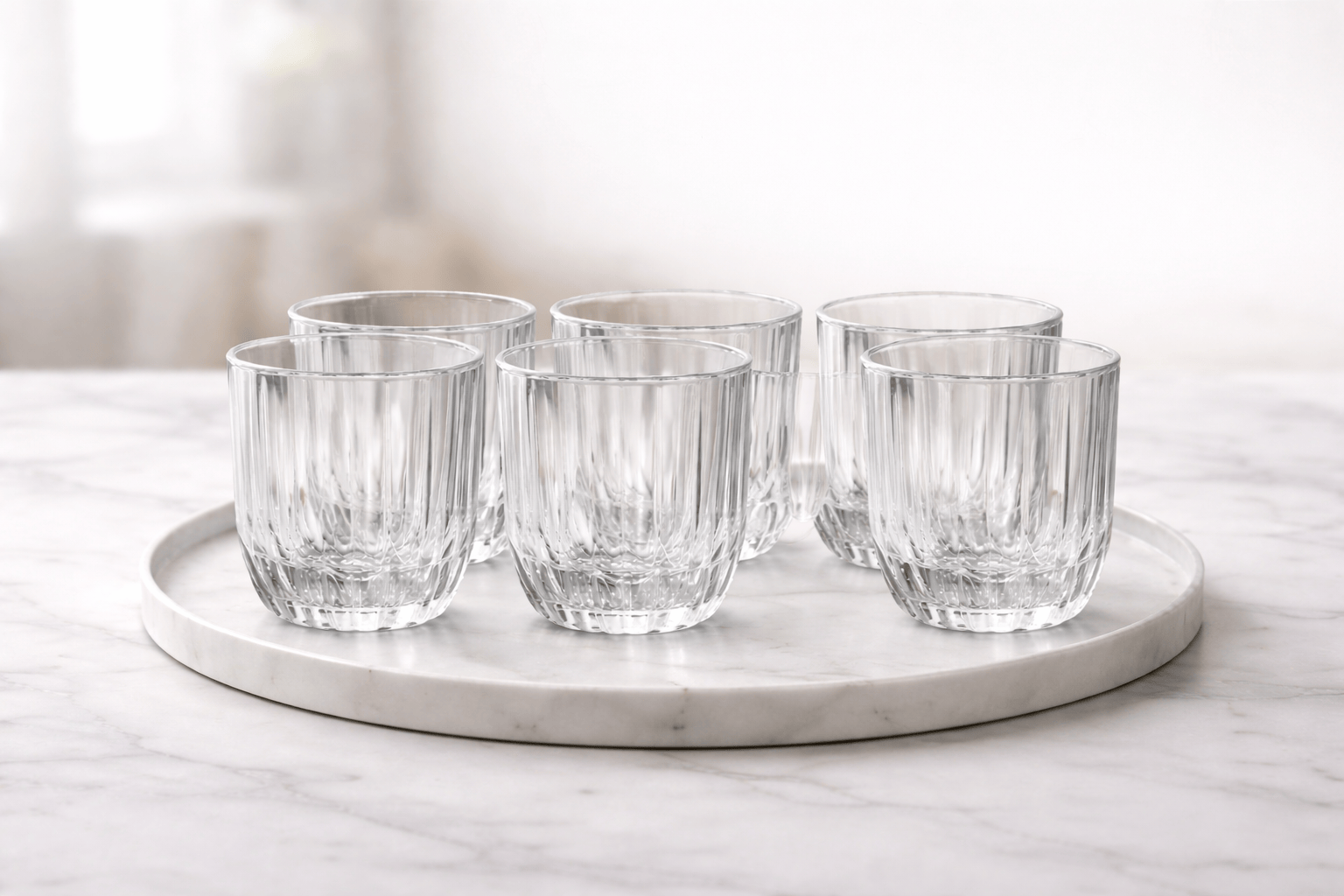 six verres Linea au design épuré et contemporain - Home de Luxe France 