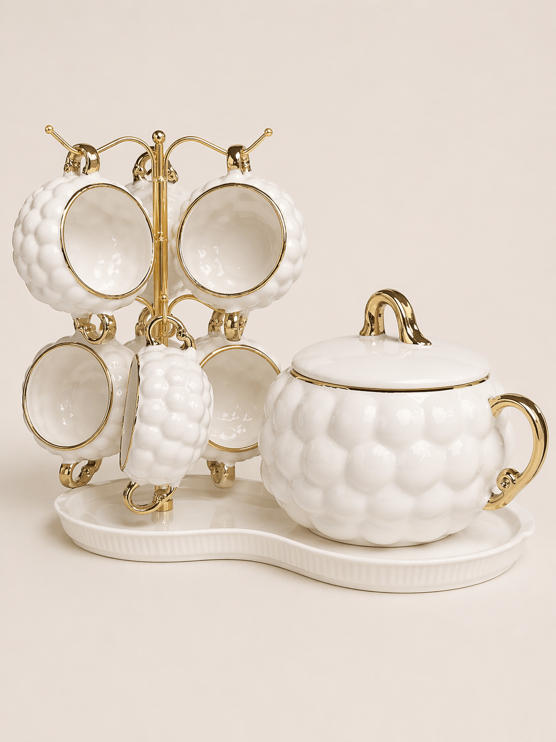 Nouvelle soupière élégante blanche ornée de reliefs subtils  - Home de Luxe France 