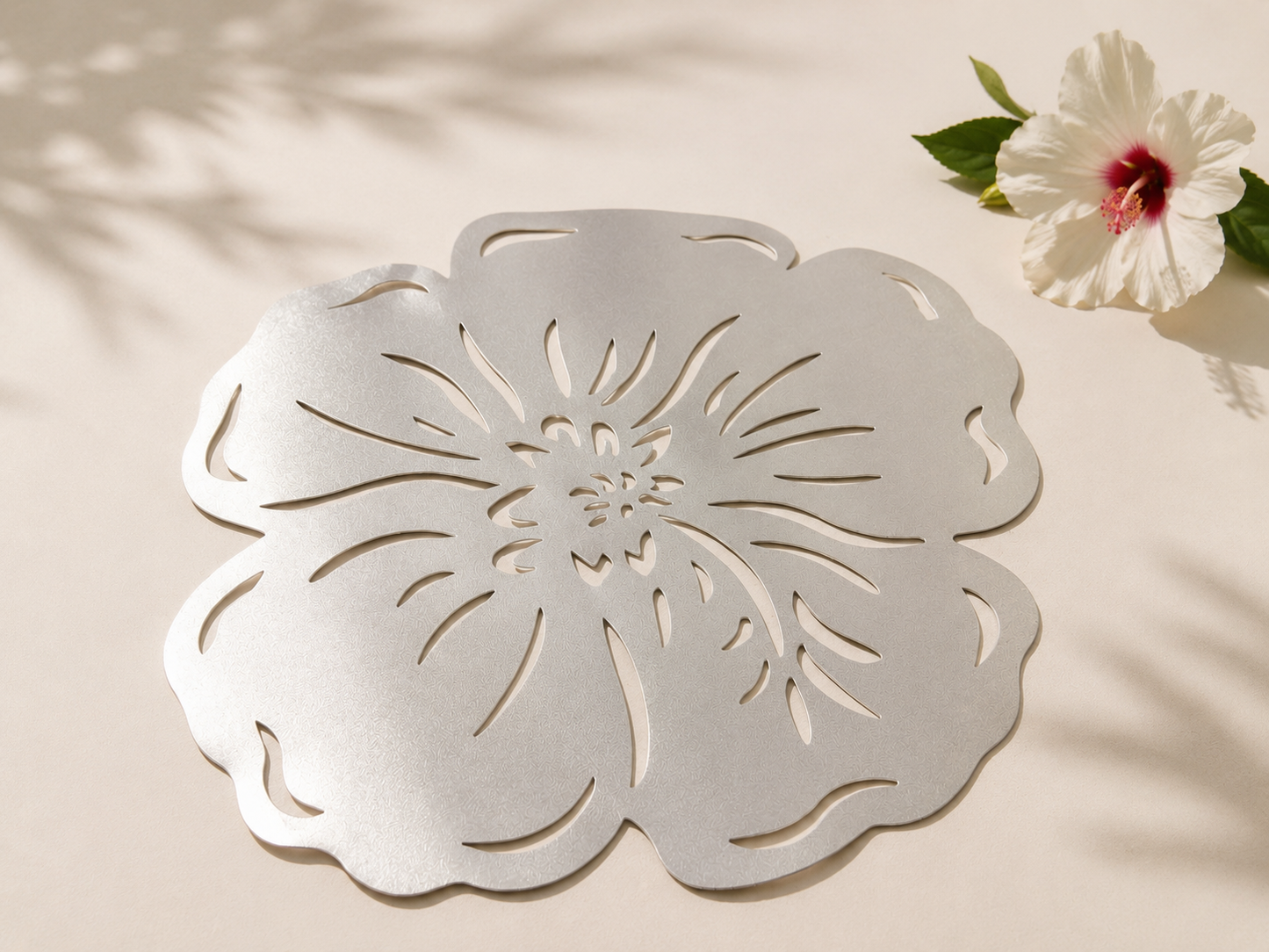 Lot de 12 set de table fleur argentée