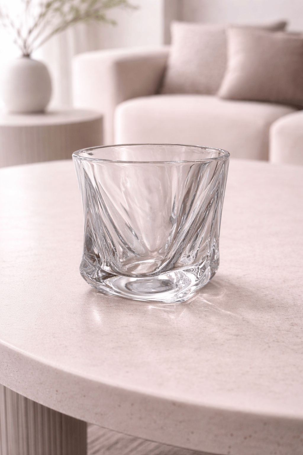 Verres twist en verre transparent de la marque HomeDeLuxe, avec design élégant et moderne.