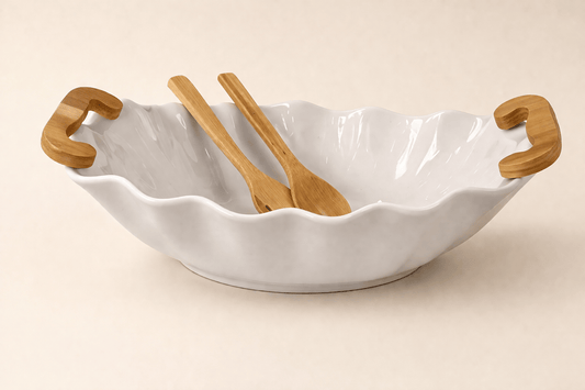 Saladier élégant en céramique blanche avec couverts assortis en bois - Home de Luxe France 