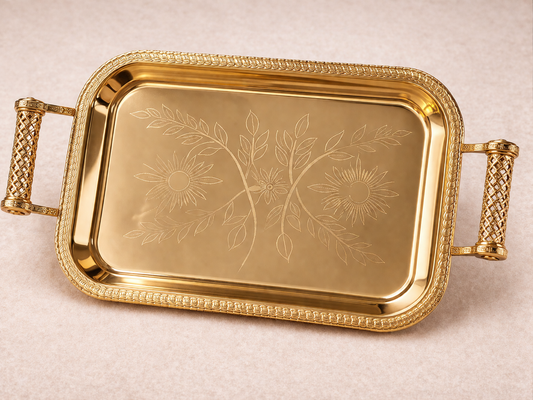 Plateau en bois avec motif floral pour décoration intérieure, de la marque HomeDeLuxe, vu de face avec détails floraux.