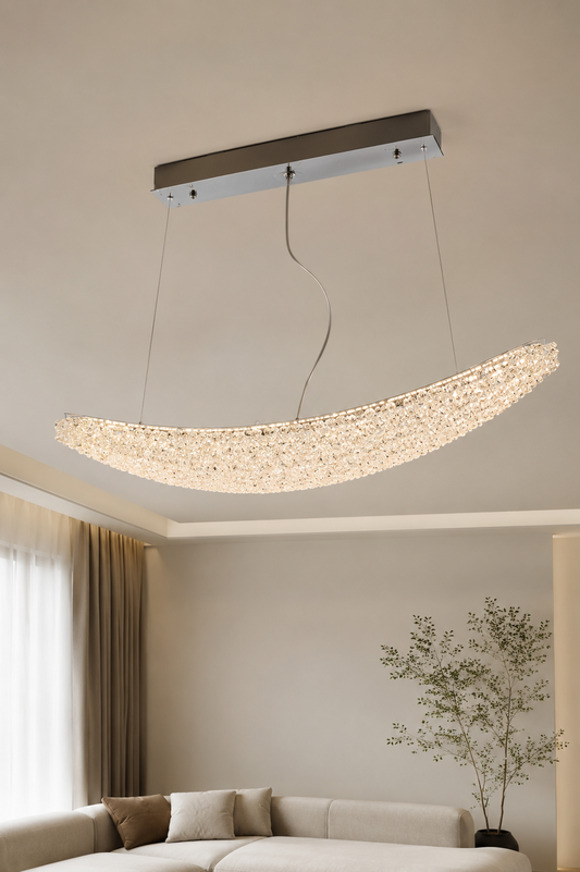 Lustre Luna Cristal argenté de HomeDeLuxe avec branches en cristal brillant pour un éclairage élégant et moderne.