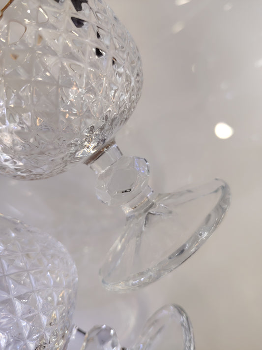 Verres à pieds Aya de HomeDeLuxe, six verres élégants en verre transparent avec pied fin, pour boissons et dégustations.