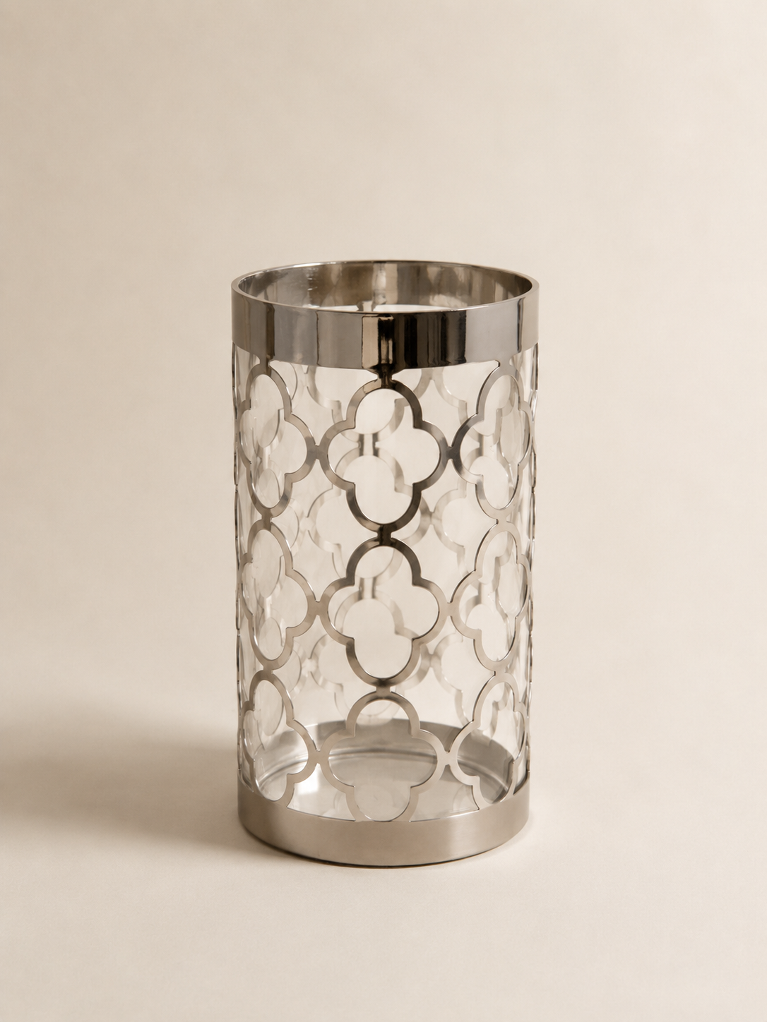 Vase avec détails argenté
